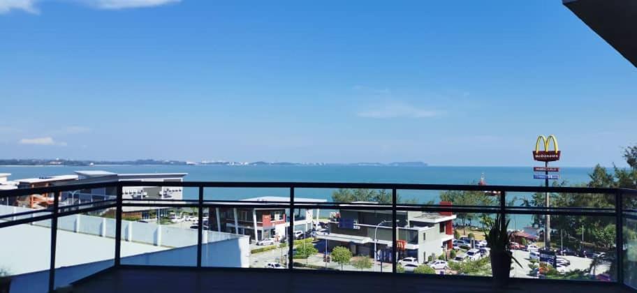 Seaview Dwharf Family Suit Private Порт-Диксон Экстерьер фото